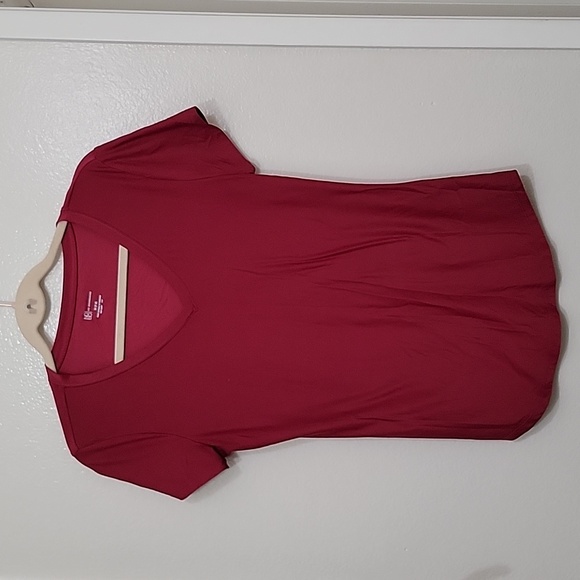 EUC No Boundaries Juniors’ Short Sleeve Brushed V-Neck T-Shirt Size Medium - Picture 7 of 9